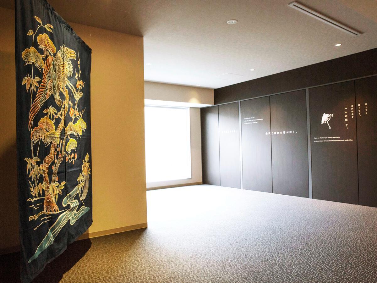 Uan Kanazawa Bagian luar foto